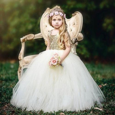 Vestido de princesa dorado​ 